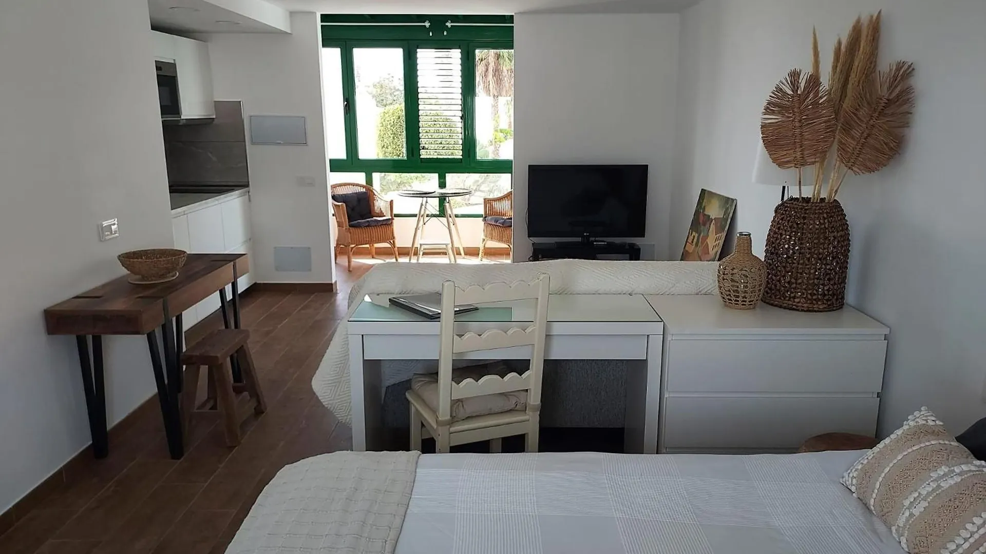Hestia Studio Apartment بويرتو ذيل كارمين